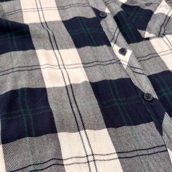 Rails Hunter Midnight Pine 100% Rayon Plaid Long Sleeve
Button Down Size Small - Picture 6 of 9